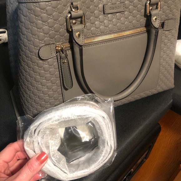 Authentic Leather Gucci Handbag NWT - Picture 2 of 8